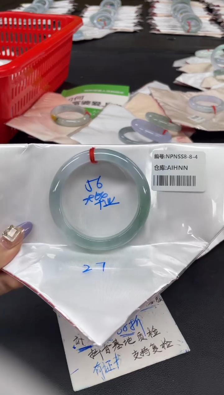 未镶嵌手镯翡翠翡翠手镯