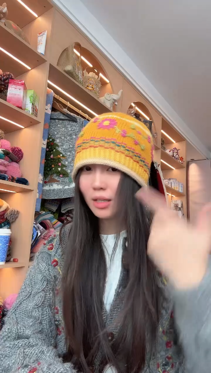 羊毛Z*?黄色卷边帽