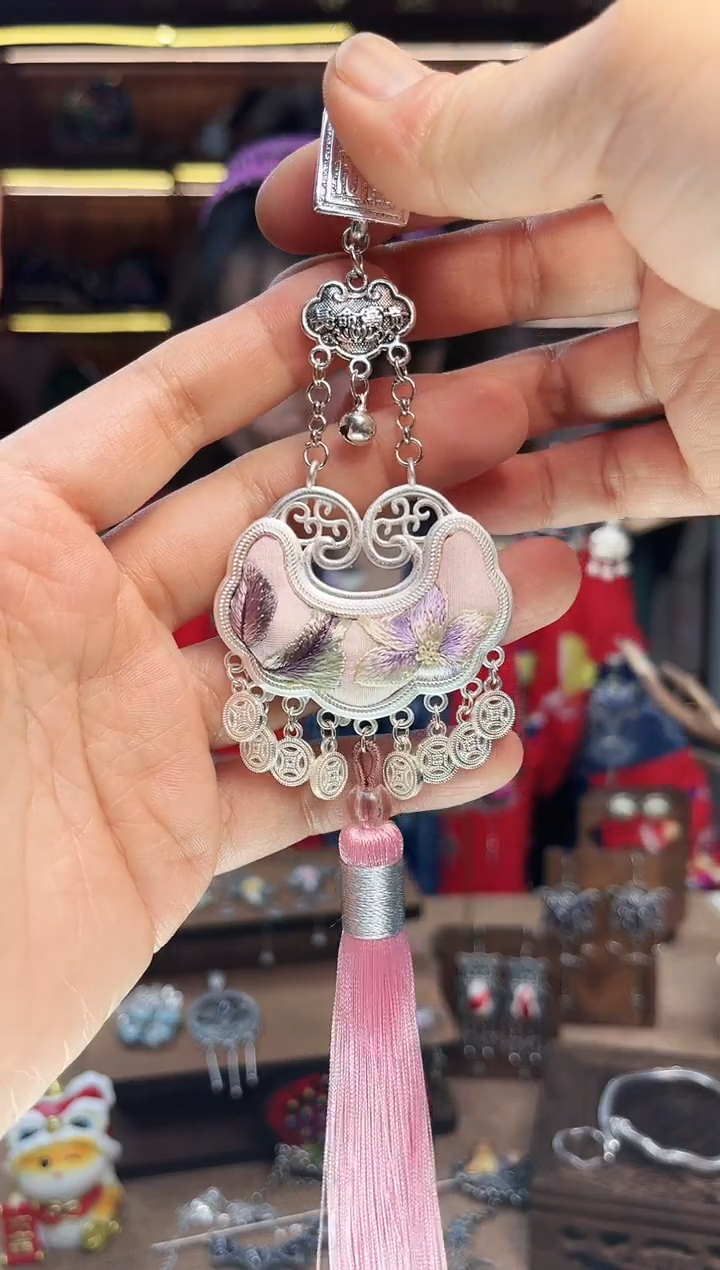 【闪购商品】织绣1679黔东南苗族刺绣