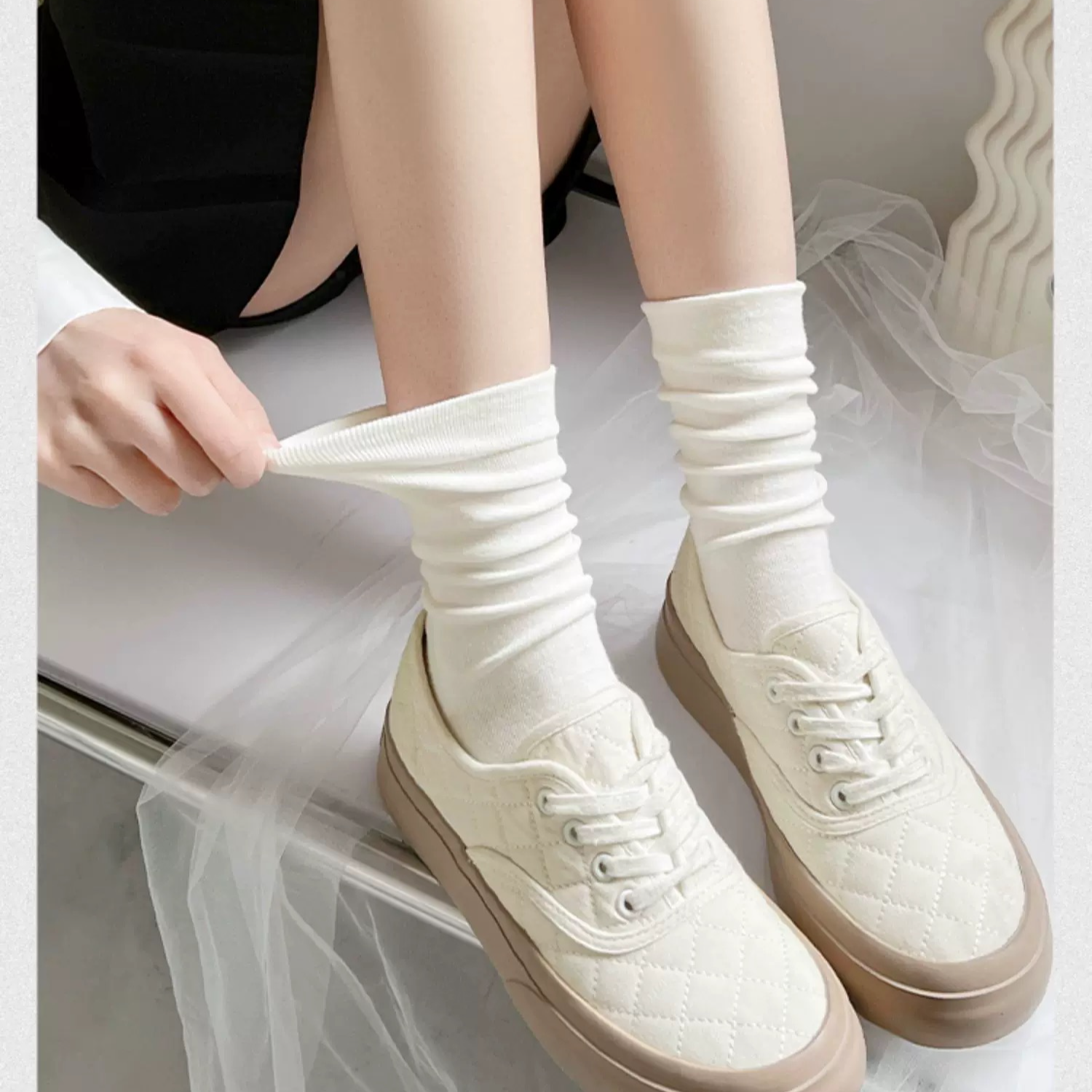 3CT6758 10双女袜纯色ins风舒适韩系简约中筒袜