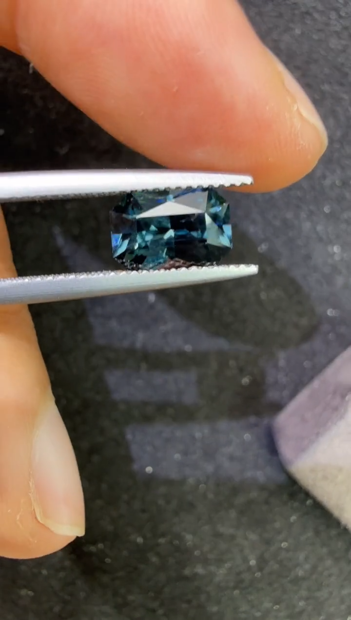 未镶嵌定制定制尖晶石黄*爷天然吉尔德2.37克拉金属灰