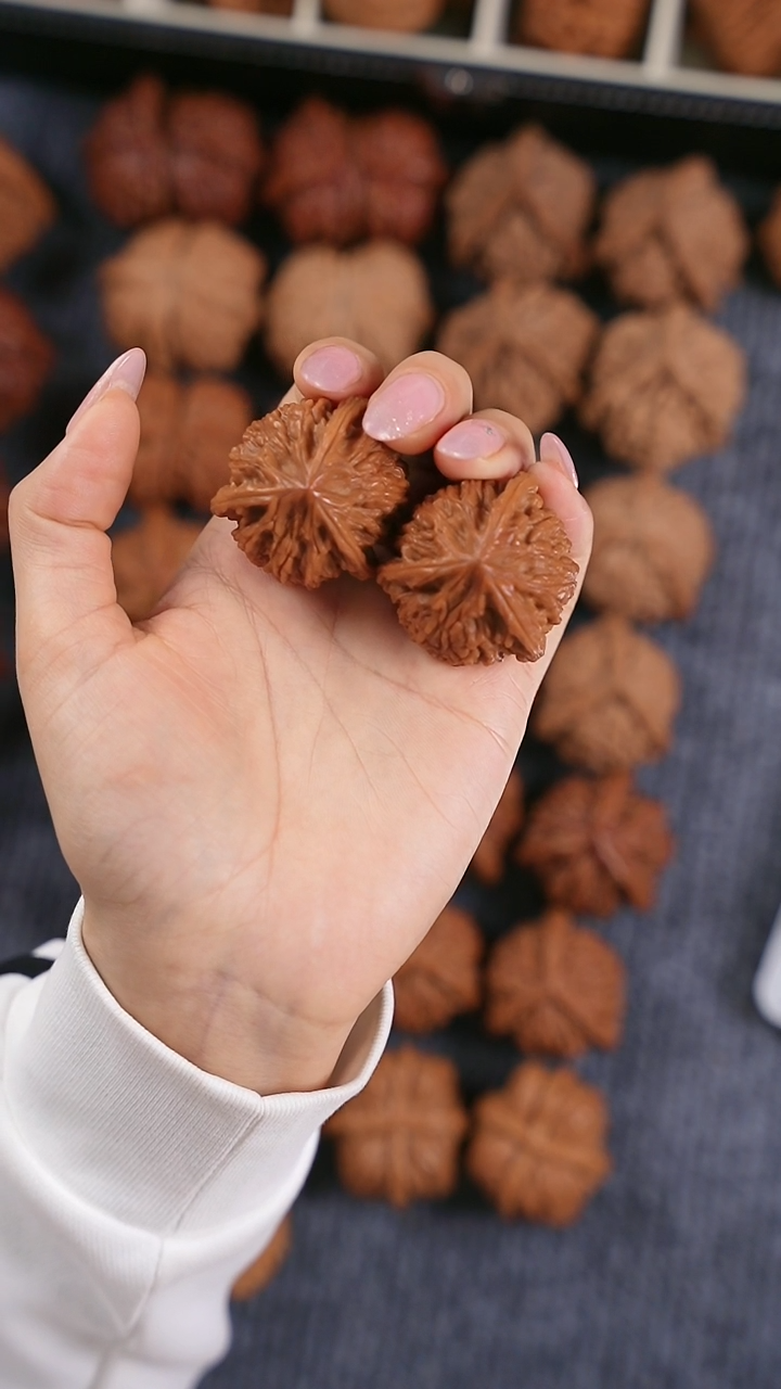 【闪购商品】文玩核桃吊坠御龙奔