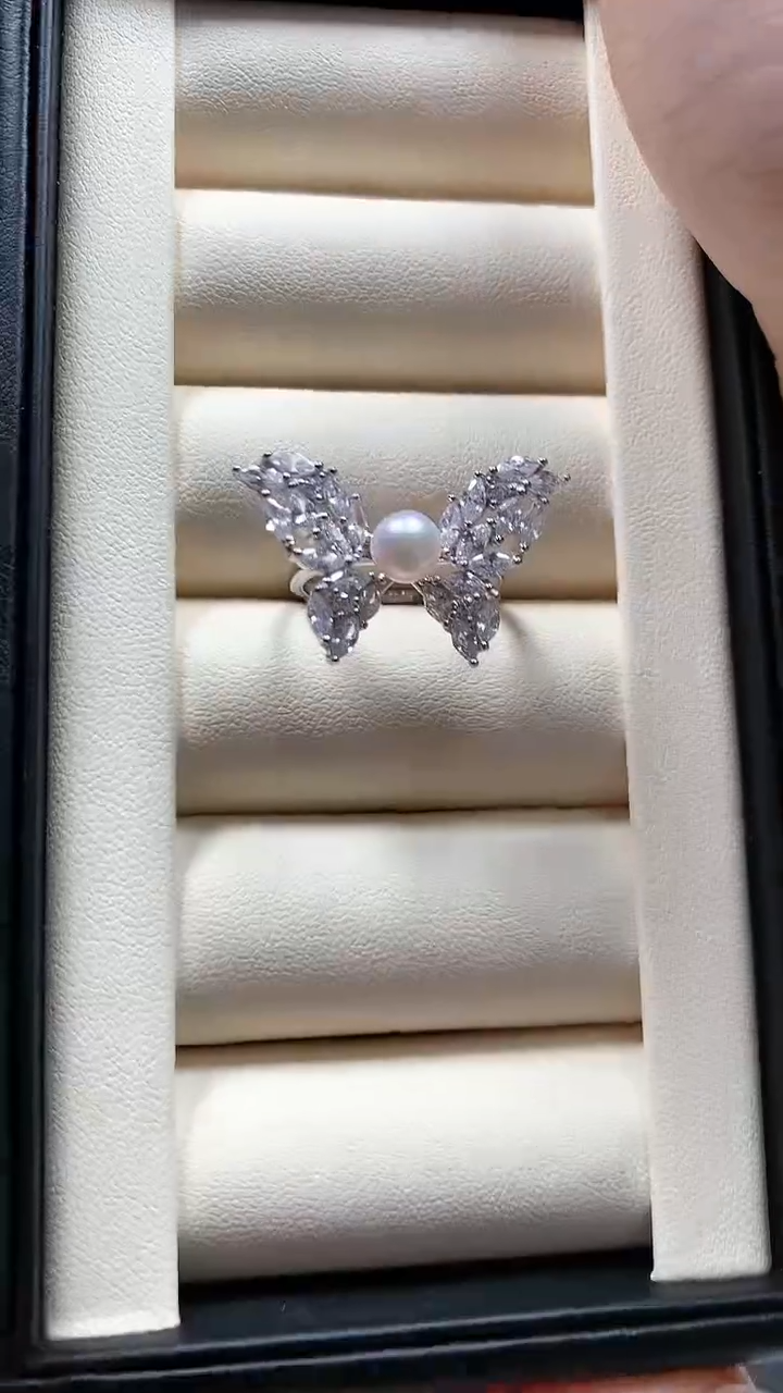 【闪购商品】海水珍珠戒指银S925镶嵌海水珍珠开口戒冰晶蝴蝶款