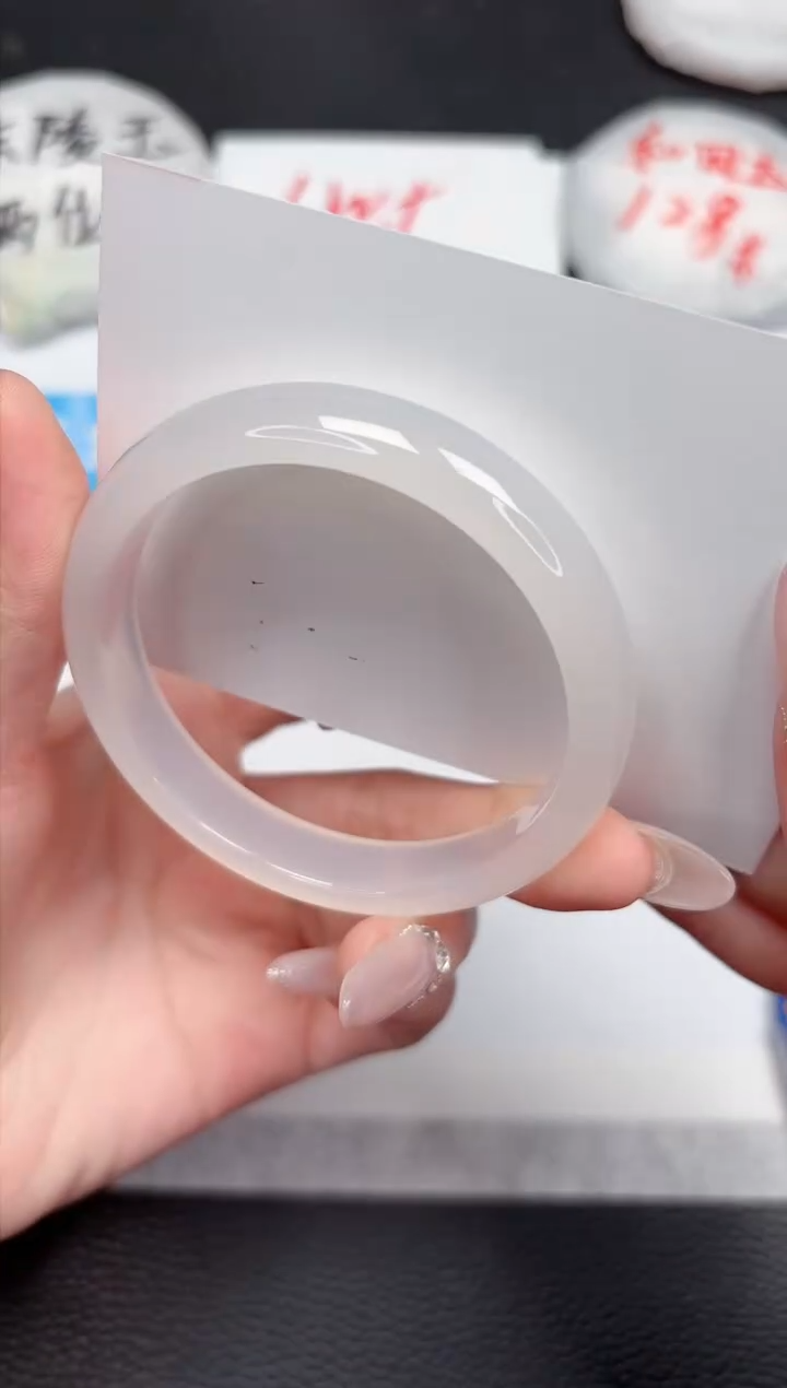 【闪购商品】石英质玉手镯未镶嵌492-54.8