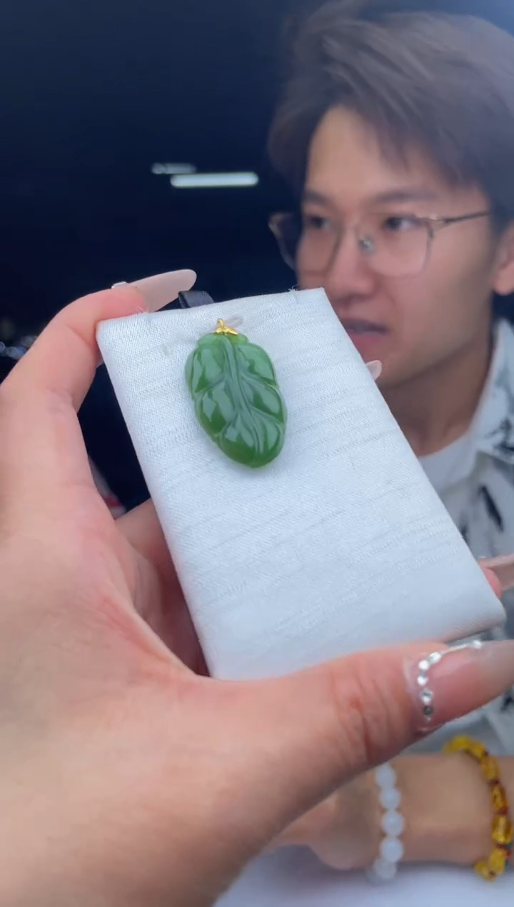 【闪购商品】定制和田玉18K金镶嵌天然和田玉拍一发一