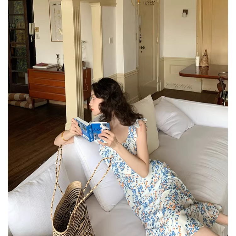 酒午自制法式复古碎花吊带裙收腰显瘦荷叶边中长款连衣裙KLF3053