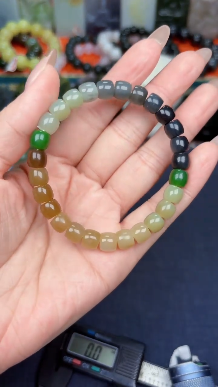 颈饰未镶嵌和田玉和田玉