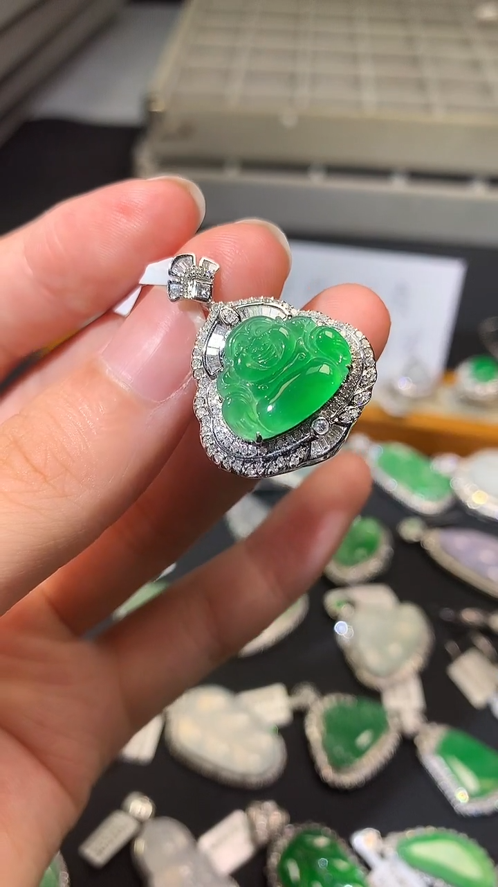 翡翠18K金镶嵌吊坠(不含链)吊坠