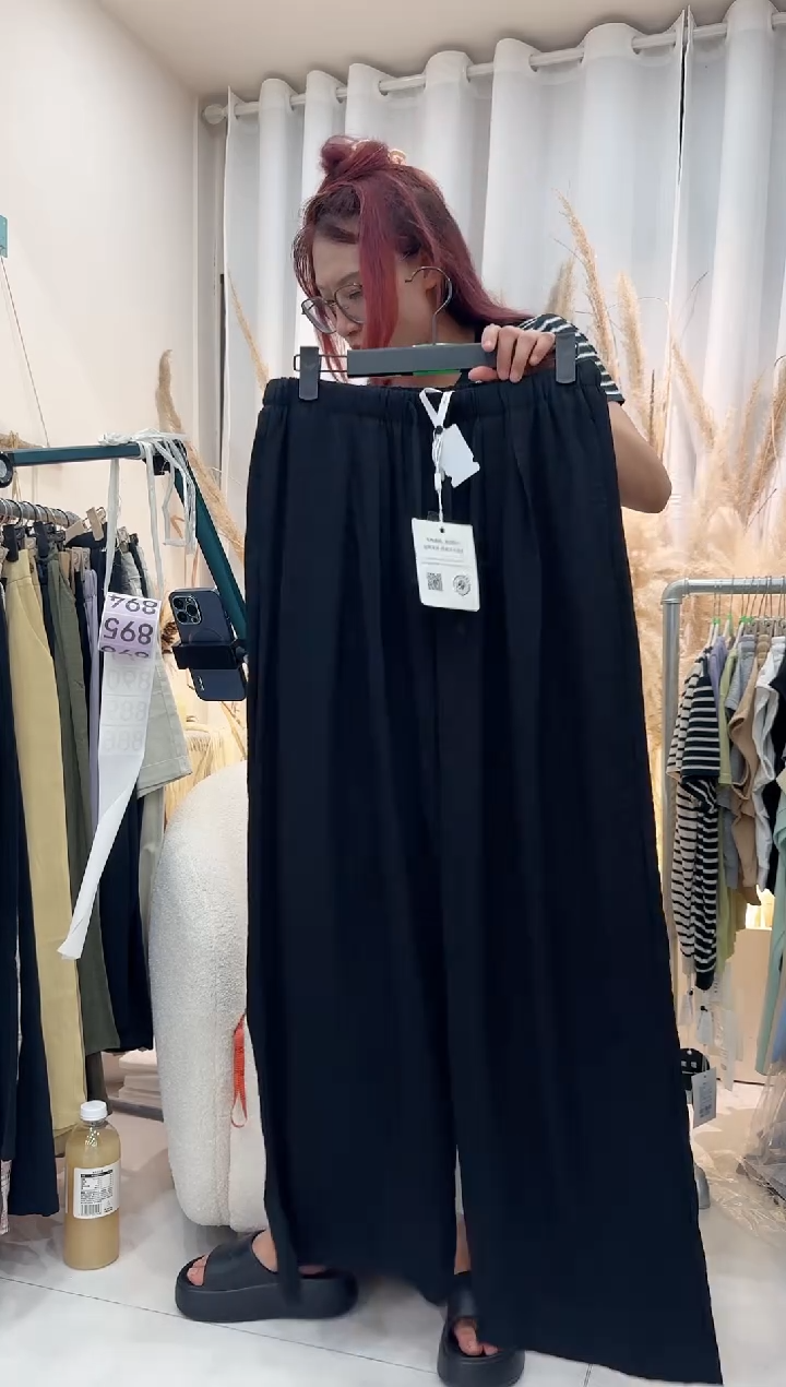 XL码东阳市嘉霆服装店个体店