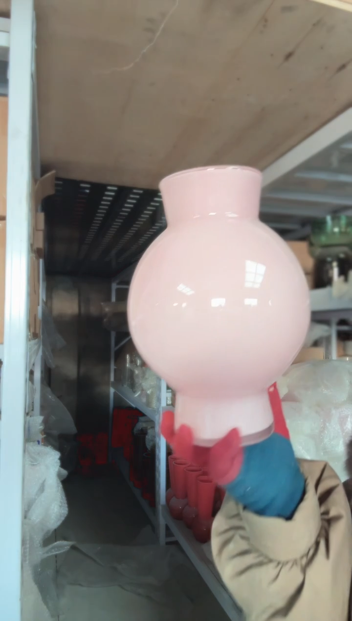 235直播玻璃花瓶
