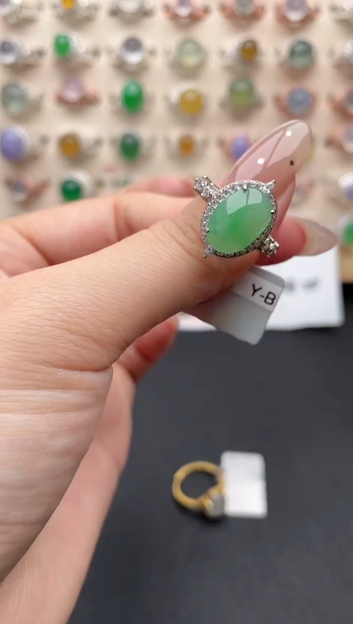 【闪购商品】翡翠戒指银S925镶嵌一物一证一礼盒