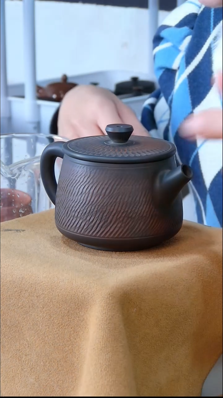 【闪购商品】壶25跳刀纹球孔高石瓢150cc