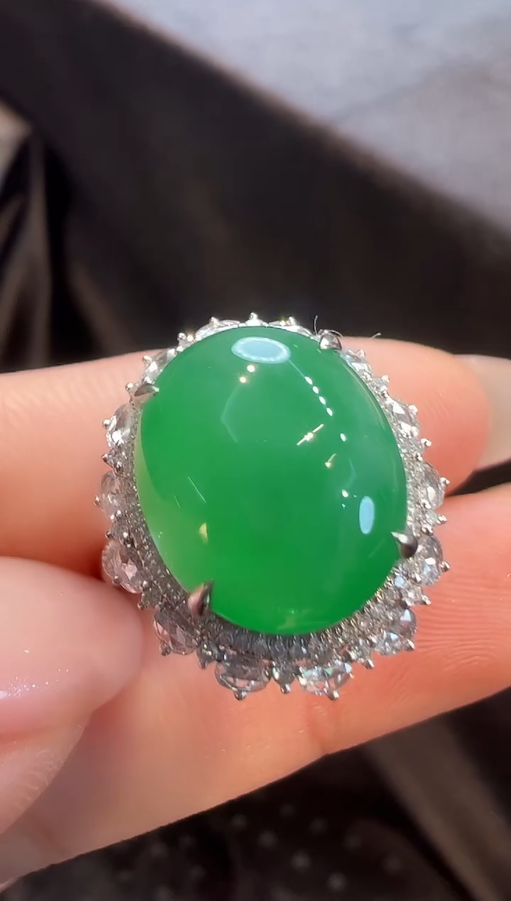 18K金镶嵌戒指翡翠AL6