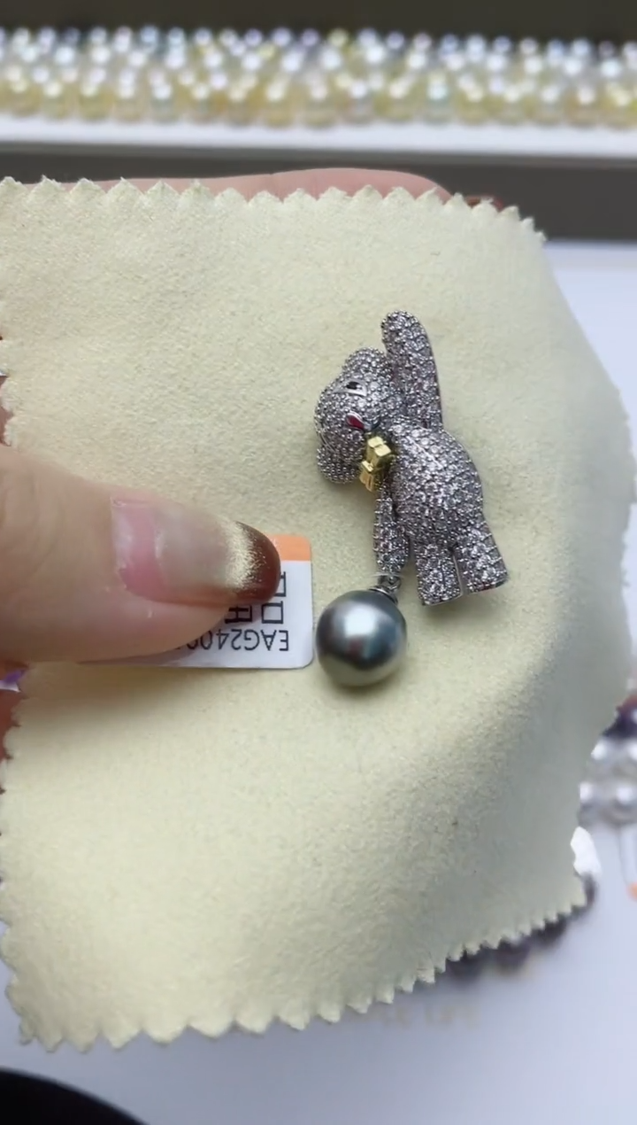 【闪购商品】海水珍珠胸饰未镶嵌W10