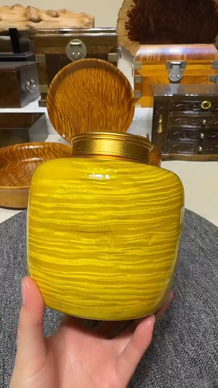 金丝楠木整料掏挖帝王黄茶叶罐