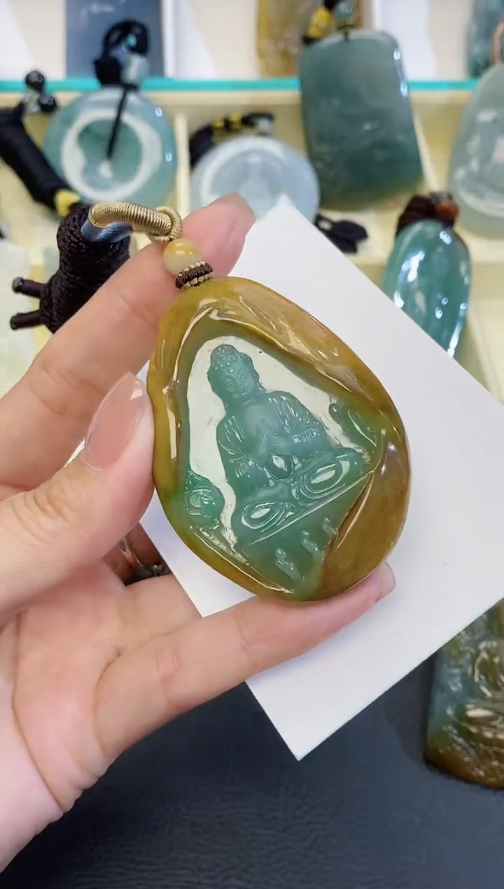 颈饰未镶嵌翡翠砼****车缅甸天然翡翠