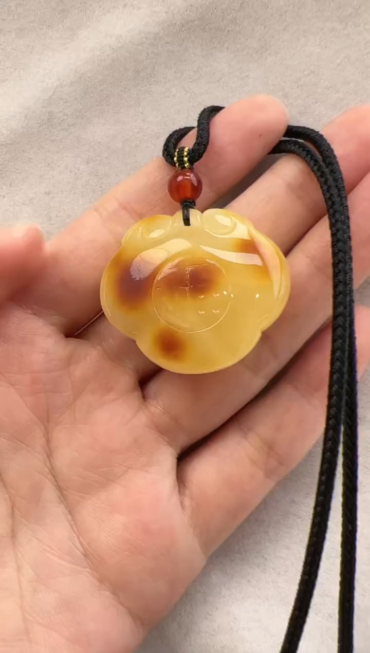 【闪购商品】琥珀裸石未镶嵌10113064-吊坠