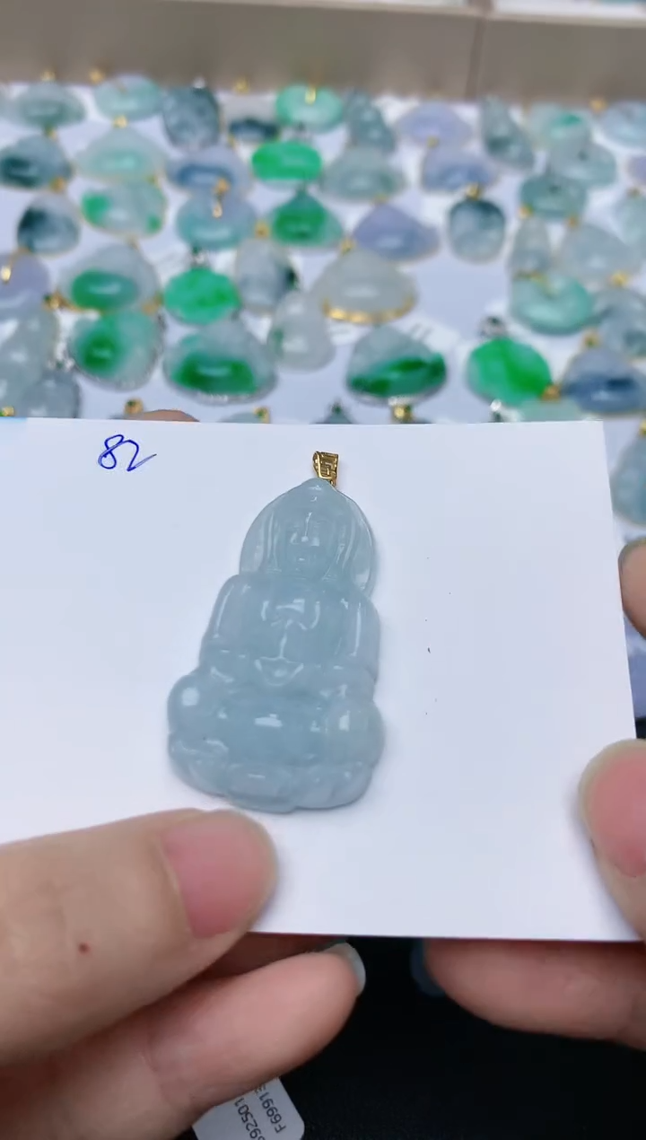 【闪购商品】翡翠颈饰18K金镶嵌天然翡翠A货    82