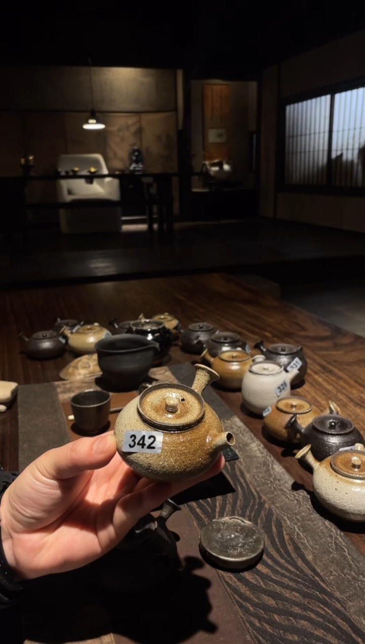 【闪购商品】0侧把壶..........342