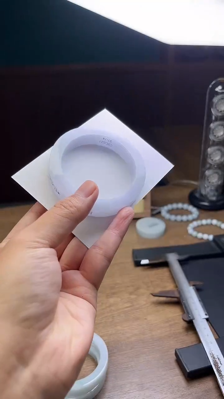 未镶嵌手镯定制翡翠定制