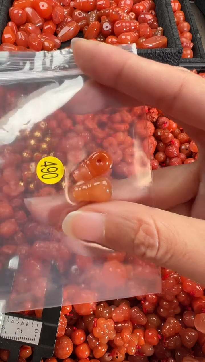 【闪购商品】南红玛瑙颈饰未镶嵌1