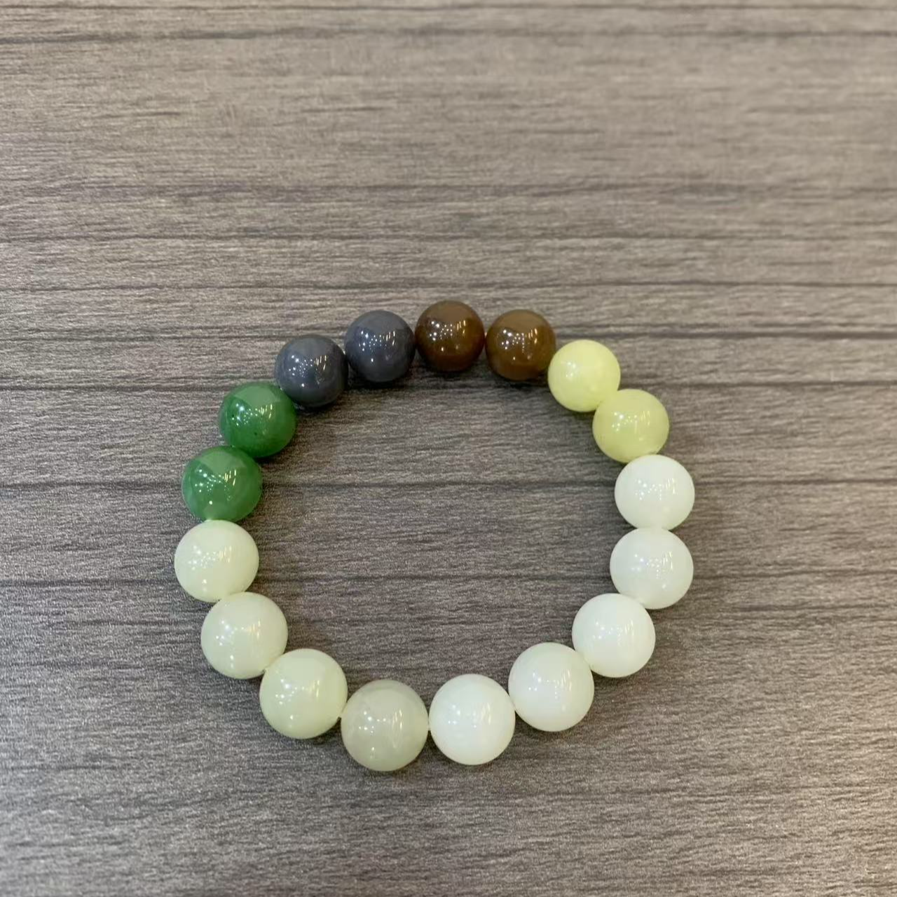 SH87434和田玉手链