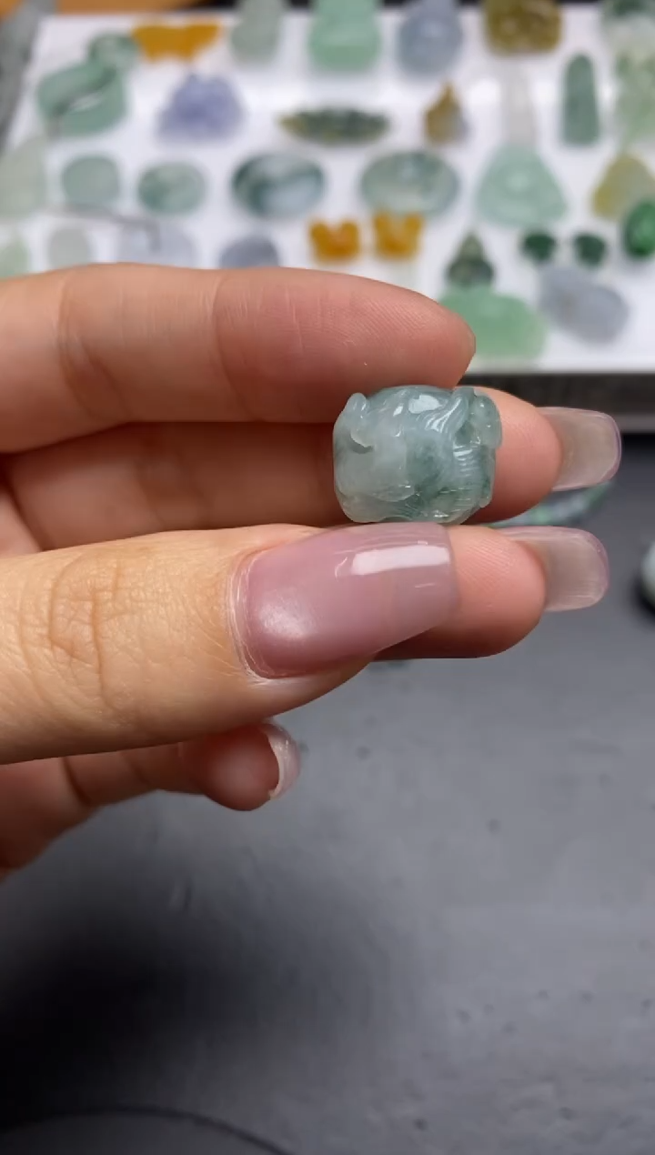 【闪购商品】定制翡翠未镶嵌翡翠毛货~
