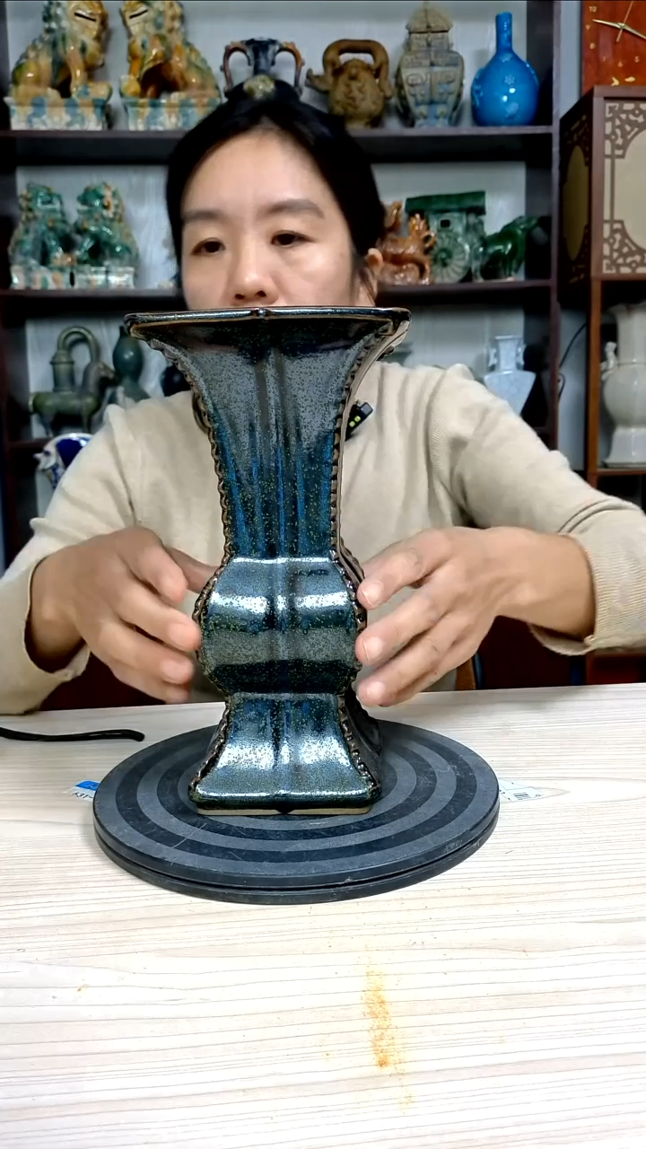 经典精美复古风格瓷器