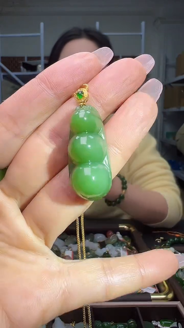 颈饰18K金镶嵌和田玉（多样性发货.发其一）11.30.14