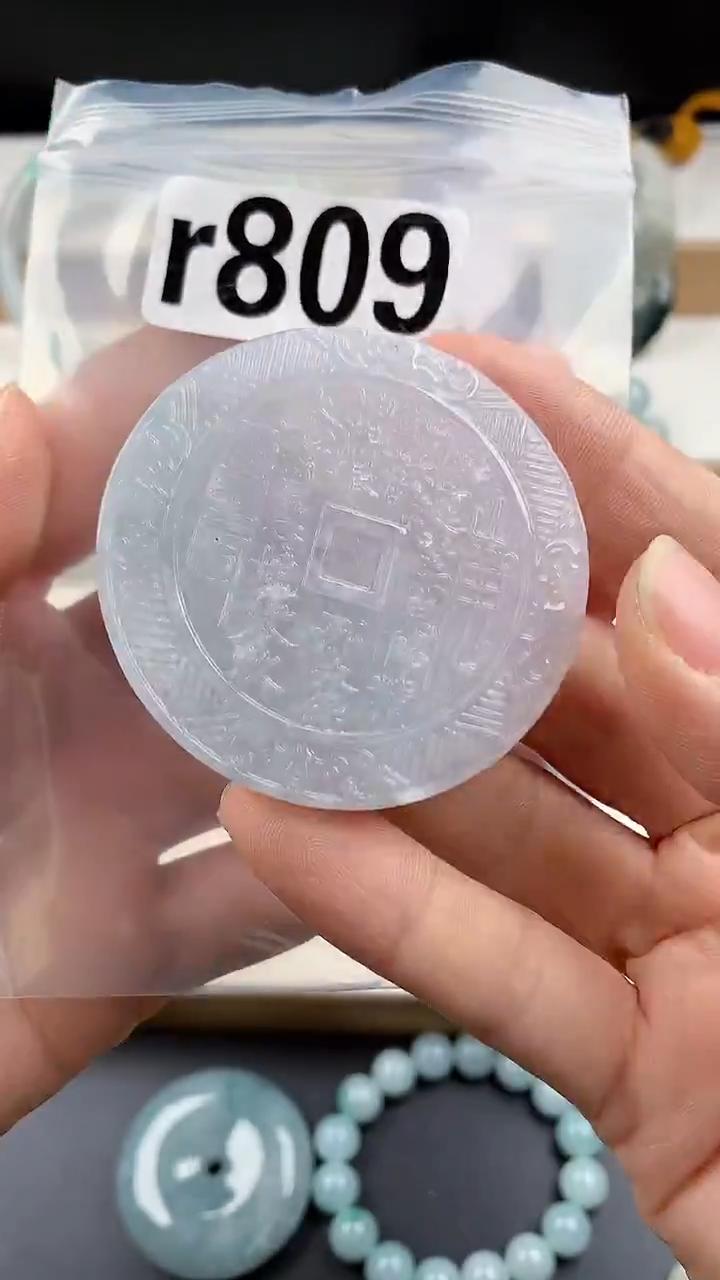 颈饰未镶嵌翡翠天然翡翠吊坠挂件