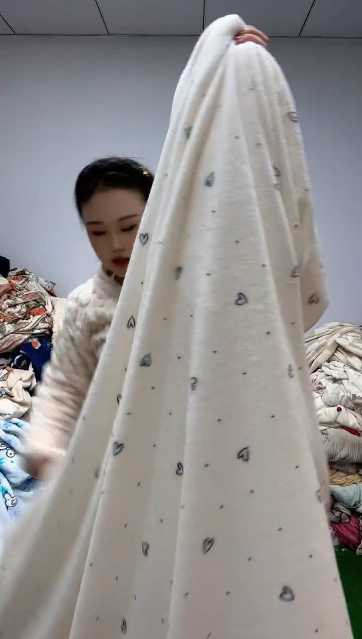 法兰绒3X2左右以主播所说为准