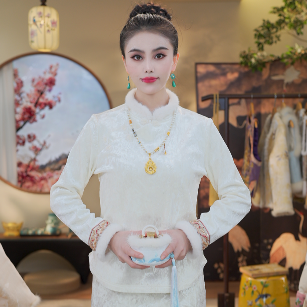 《彩釉-内搭上衣》1129秋季新款显气质复古百搭款女士上衣