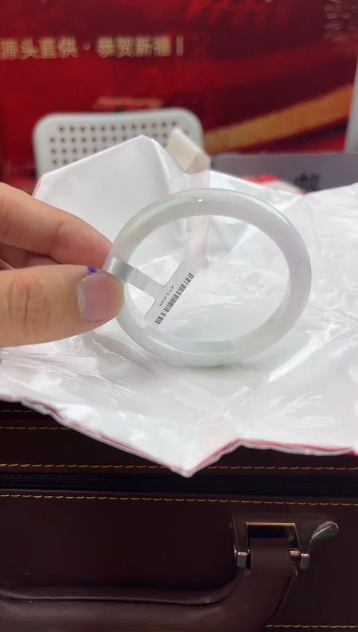 【闪购商品】翡翠手镯未镶嵌19翡翠手镯