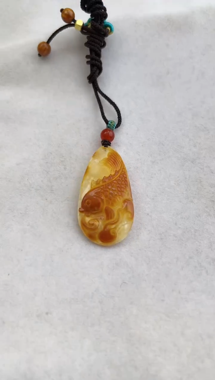 【闪购商品】琥珀裸石未镶嵌10118291-吊坠
