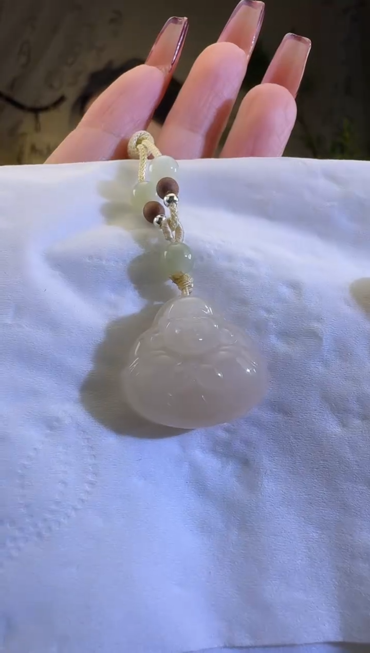 【闪购商品】和田玉颈饰未镶嵌抱抱佛p