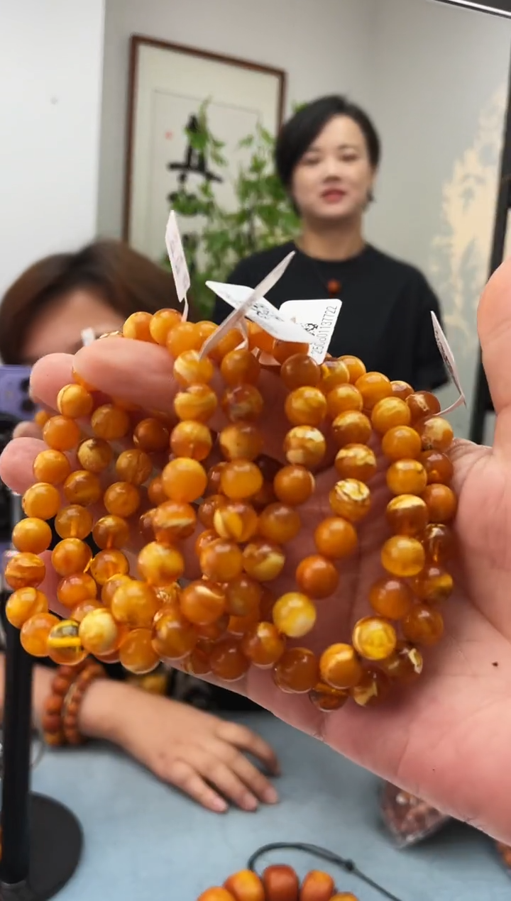 未镶嵌琥珀珠宝奇石微瑕多样性发一