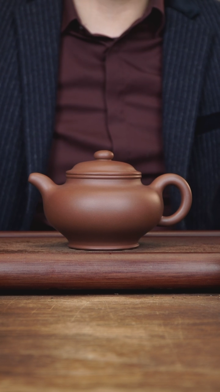 【闪购商品】紫砂茶壶470ml WA早期作品全手掇只 紫泥