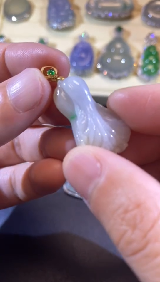 【闪购商品】翡翠吊坠(不含链)18K金镶嵌缅甸天然A货翡翠