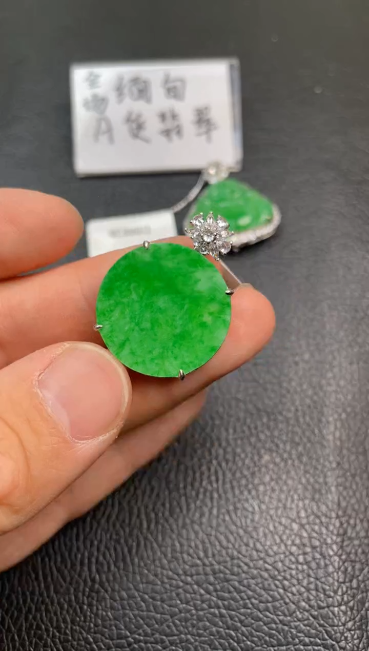 【闪购商品】翡翠吊坠(不含链)银S925镶嵌吊坠