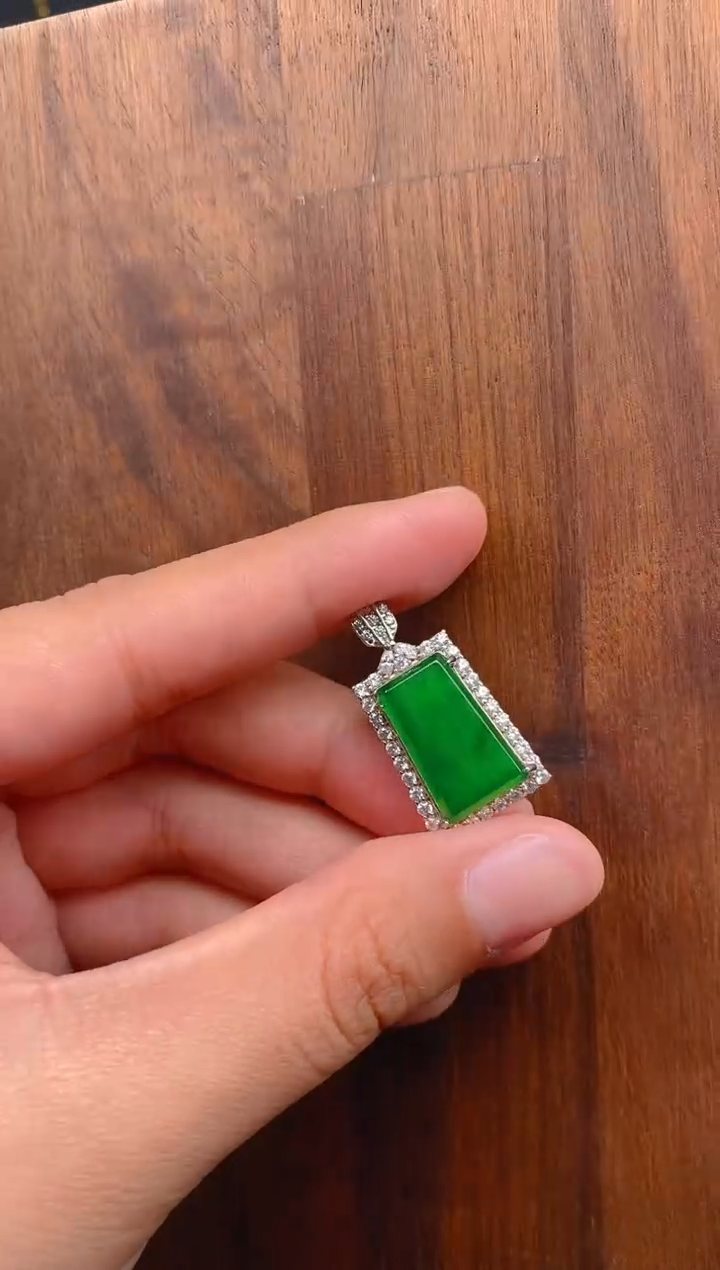 【闪购商品】翡翠吊坠(不含链)银S925镶嵌方形无事牌