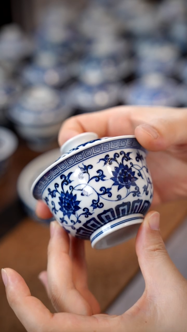 春风缠枝盖碗1111111