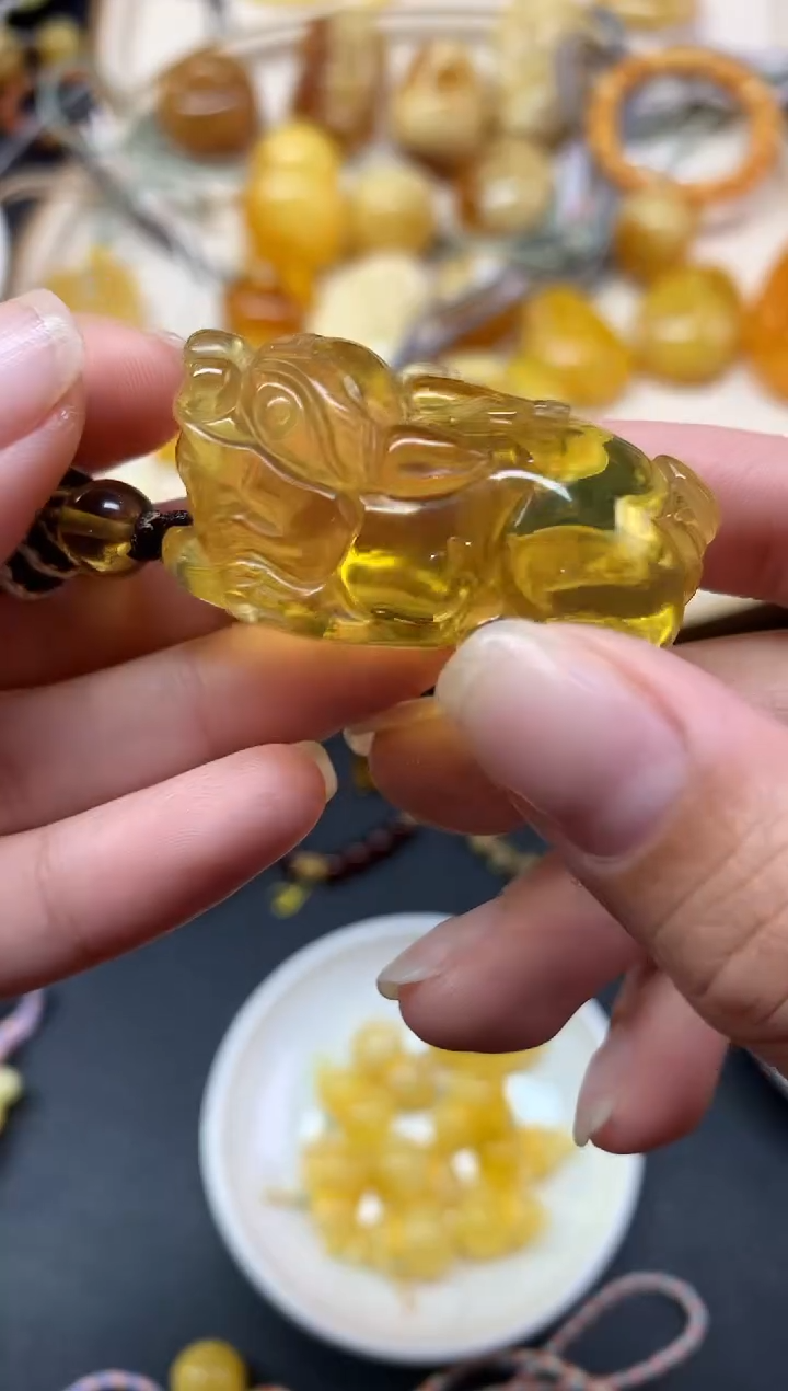 【闪购商品】蜜蜡裸石未镶嵌吊坠A377|1500