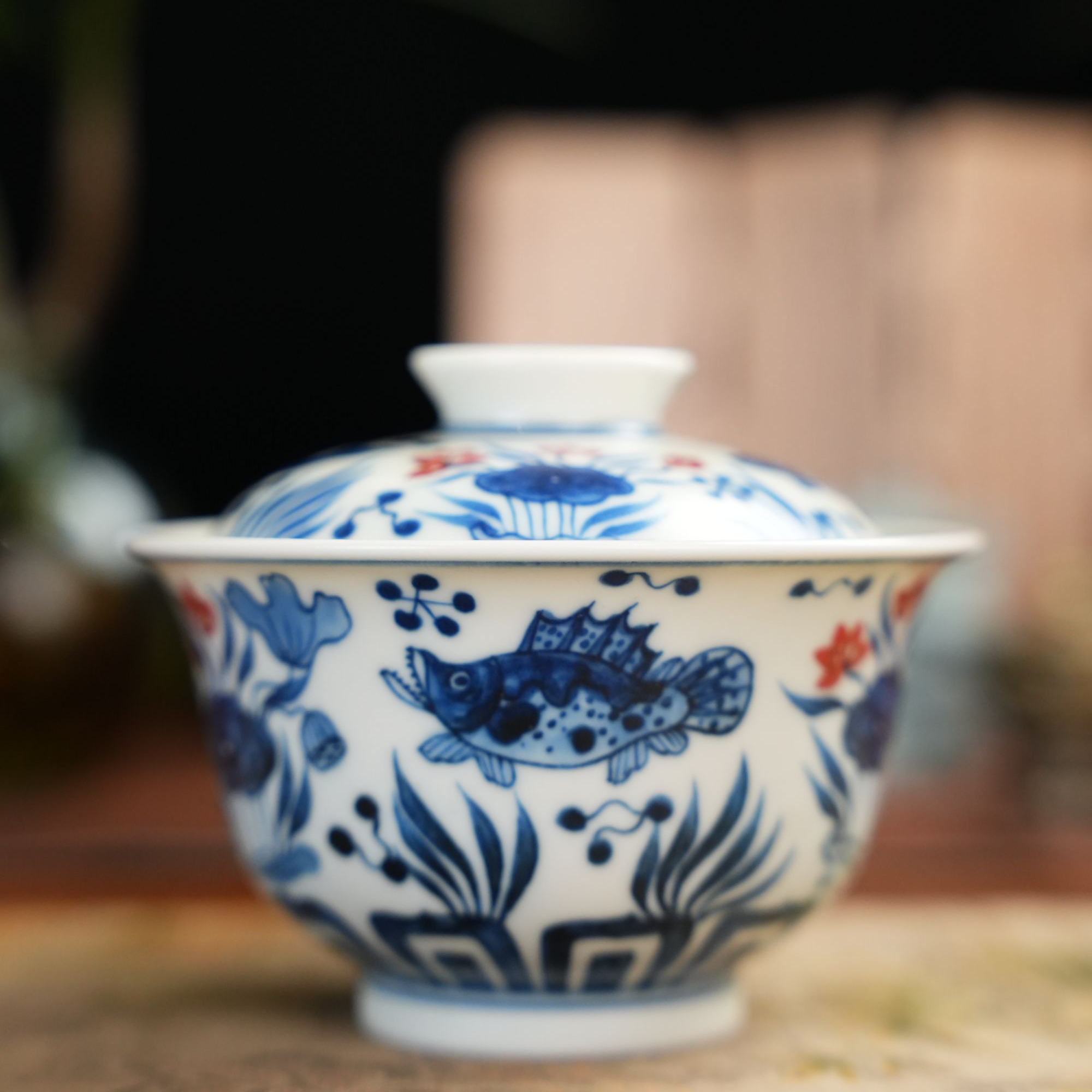 景德镇青花釉里红小鱼藻盖碗「雨溪」鱼藻纹