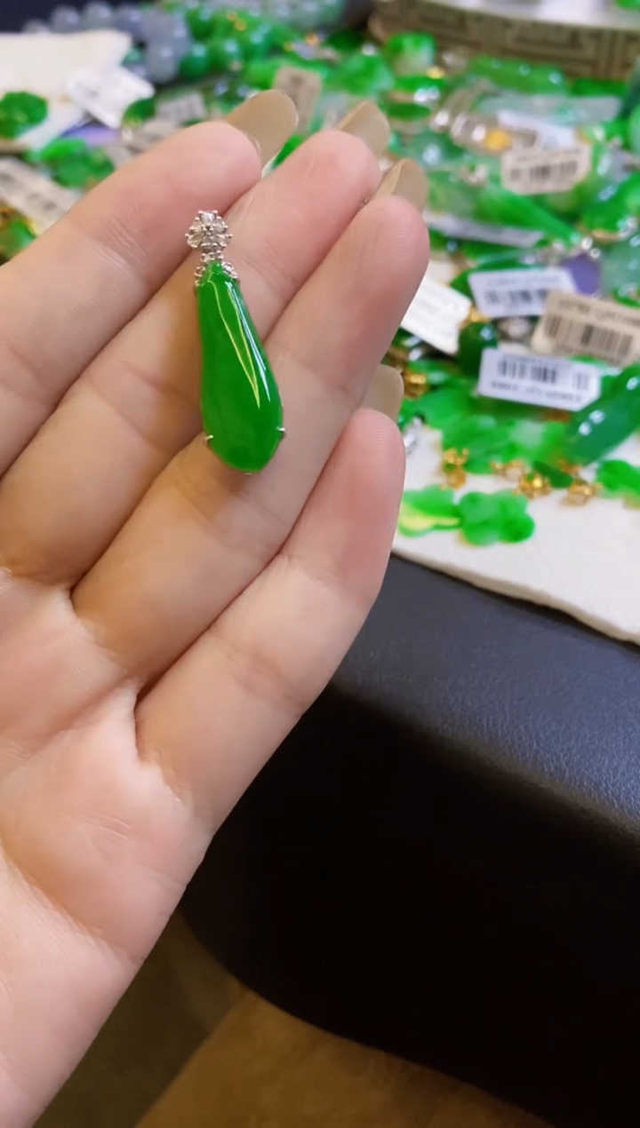 【闪购商品】定制翡翠18K金镶嵌瓜