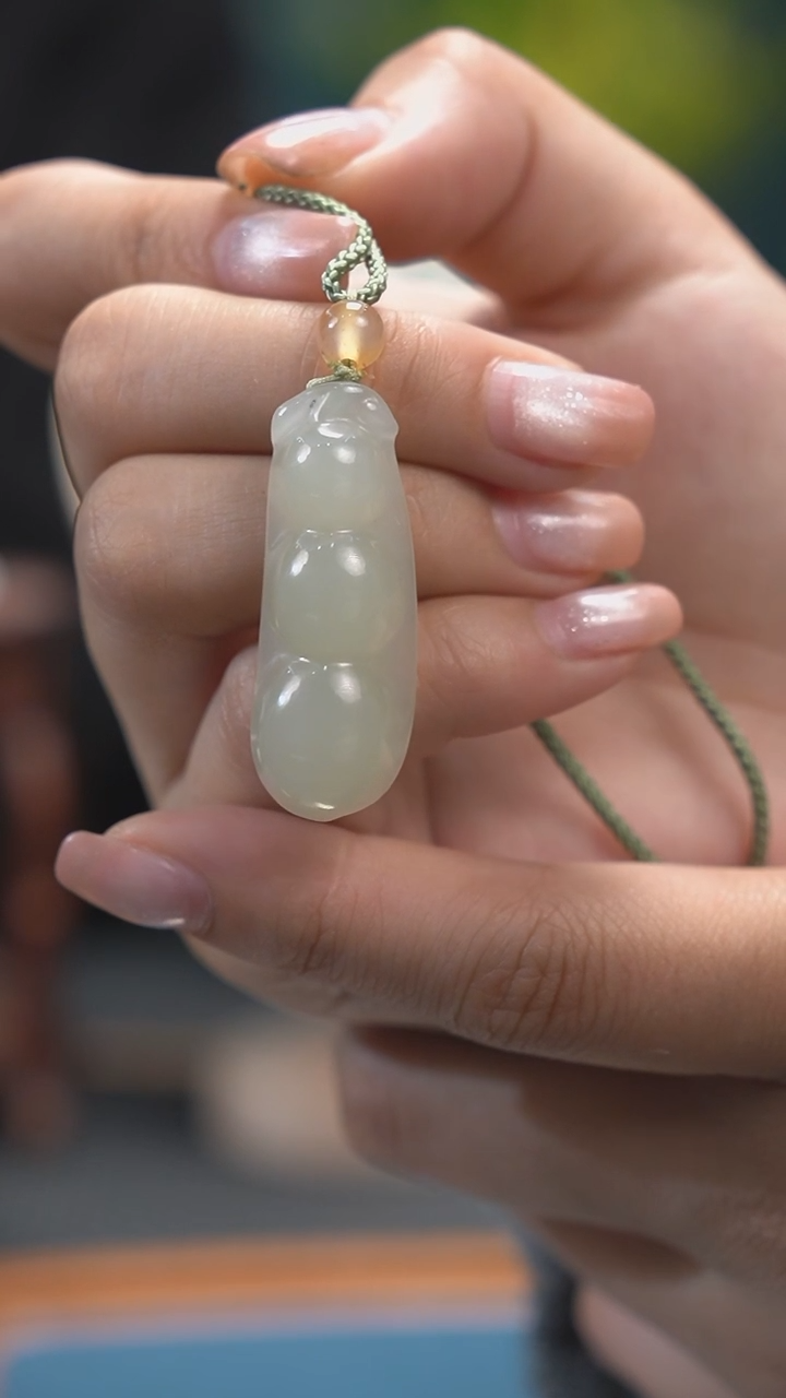 【闪购商品】和田玉吊坠(不含链)未镶嵌四季豆