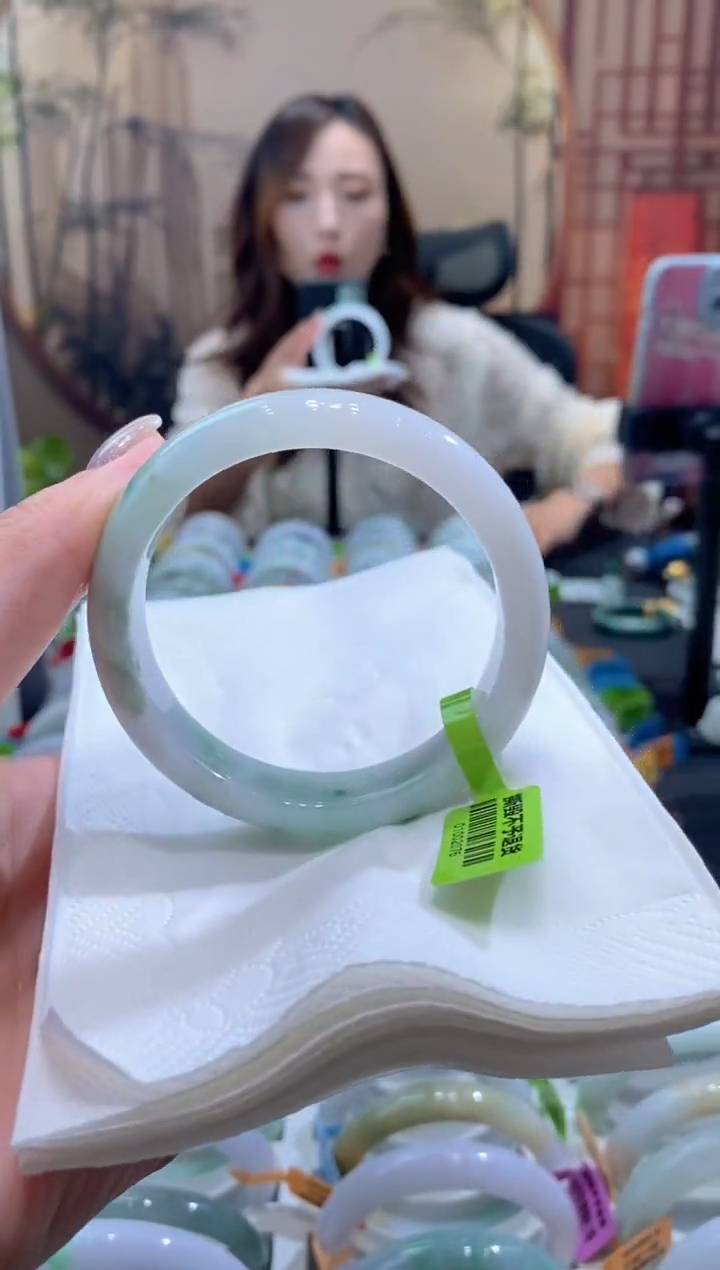 未镶嵌手镯翡翠000070769