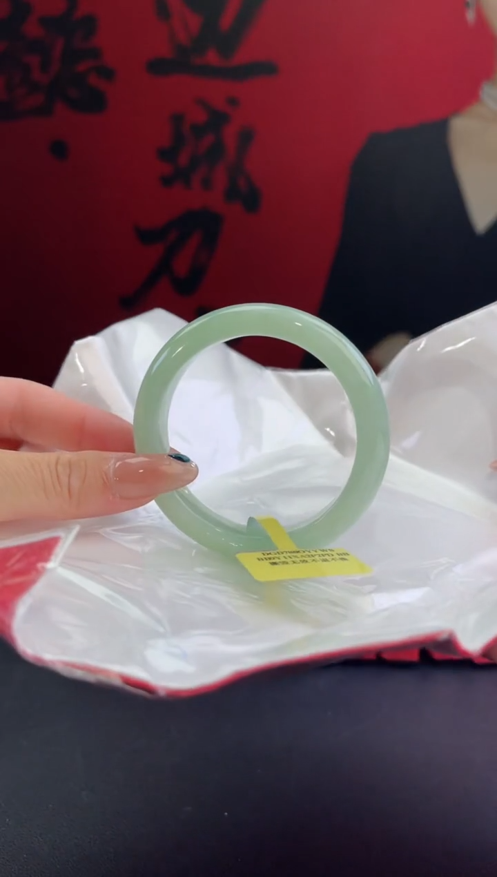 【闪购商品】翡翠未镶嵌手镯3翡翠手镯