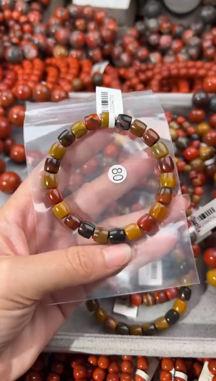 南红玛瑙手串未镶嵌善**毒7+