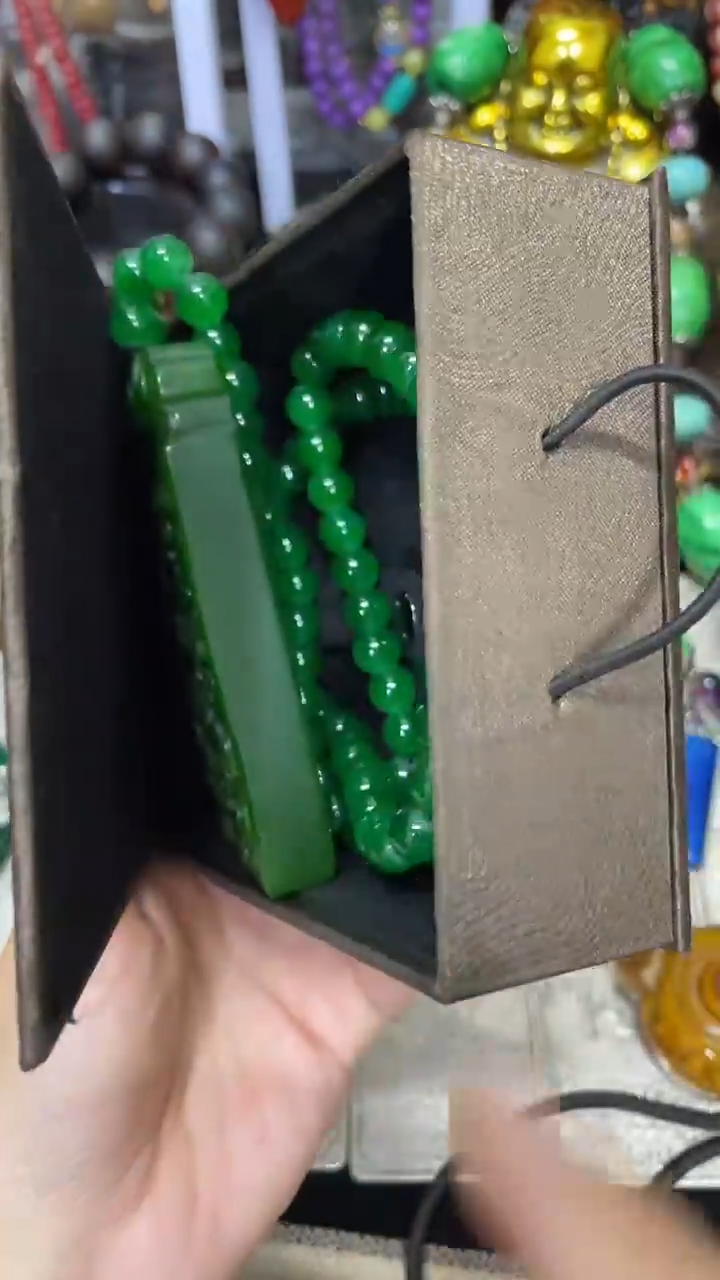 摆件主播推荐如图所示