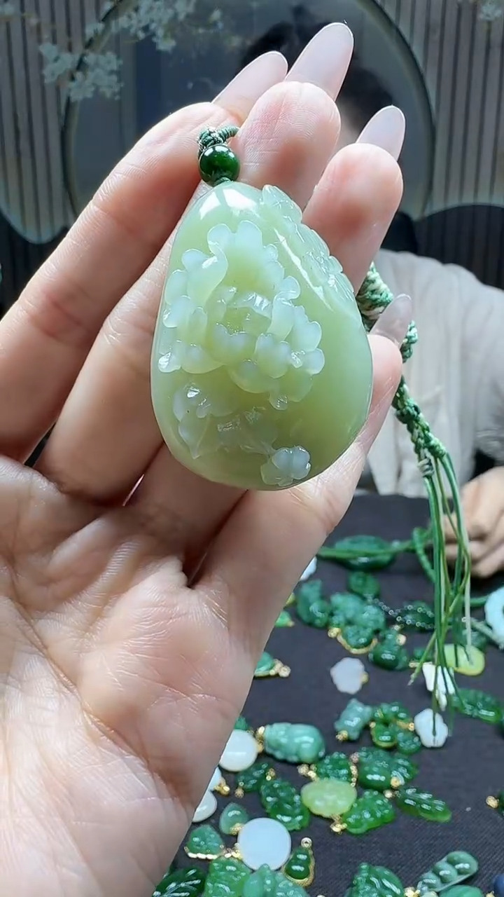 和田玉未镶嵌挂件1